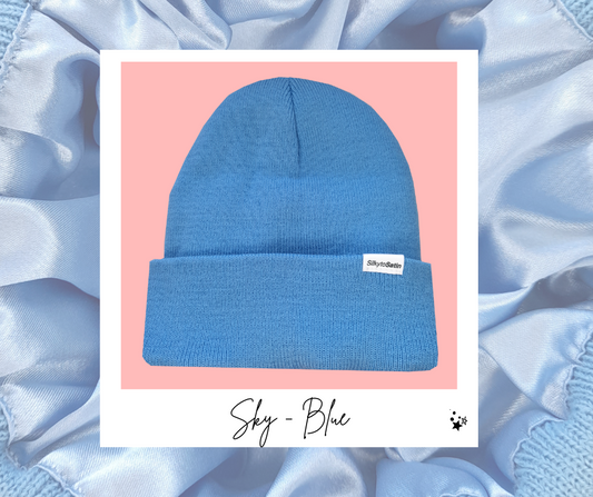 SKY - BLUE SATIN-LINED BEANIE