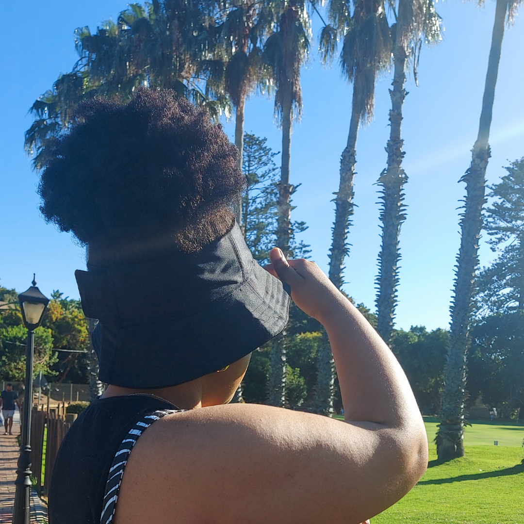BLXCK - AFRO PUFF BUCKET HAT