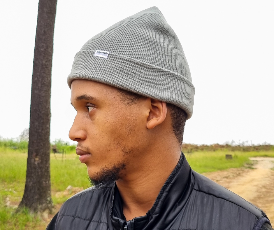 ASHLEY-GREY SATIN-LINED BEANIE